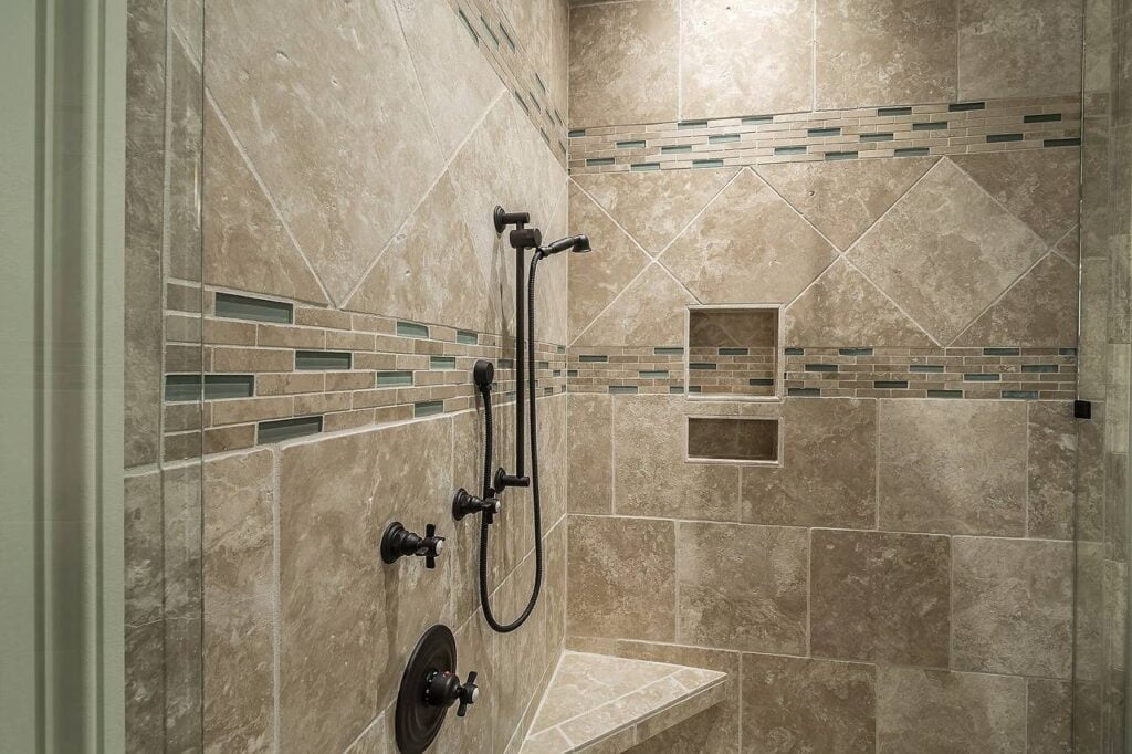 Accessible tile shower with built-in seat, Gregory Butler, Pixabay